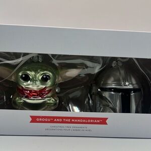 Star Wars x Hallmark ! Mandalorian and Grogu Christmas ornaments